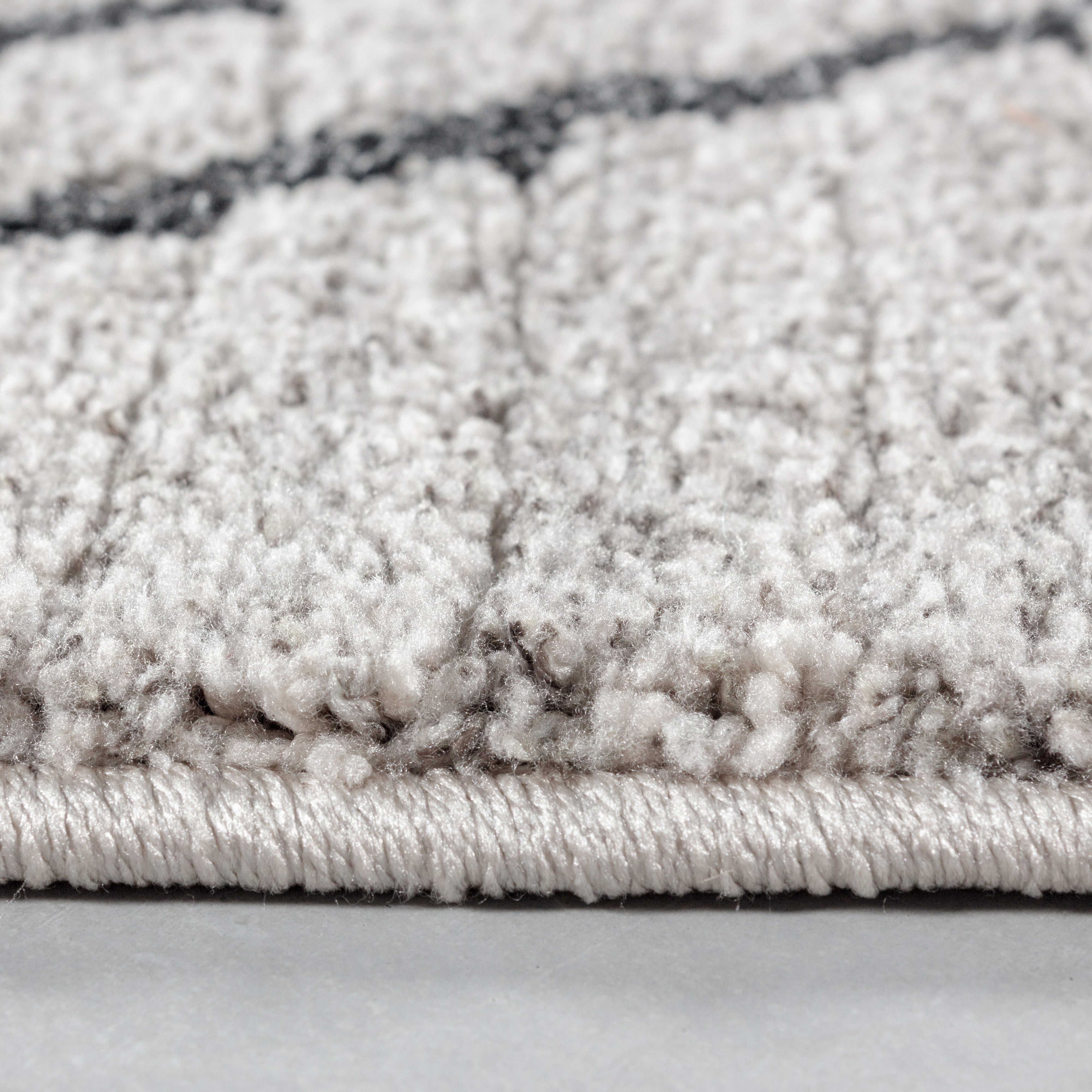 Kurzflor-Teppich im Boho-Design beige