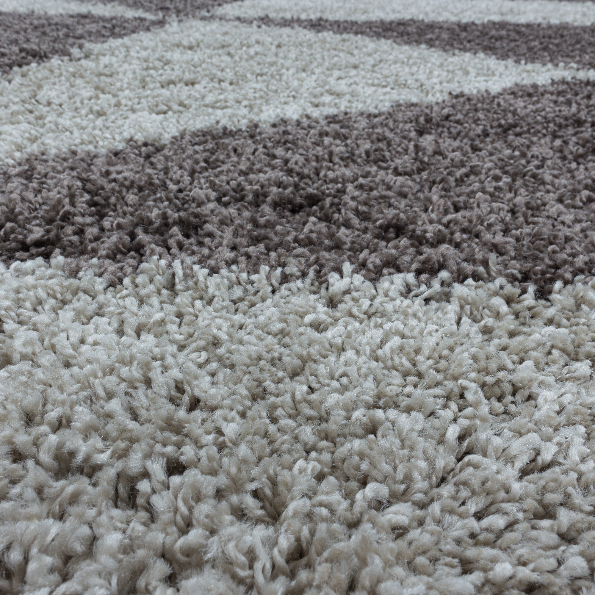 Hochflor-Teppich: modern mit zeitgemäßem Design