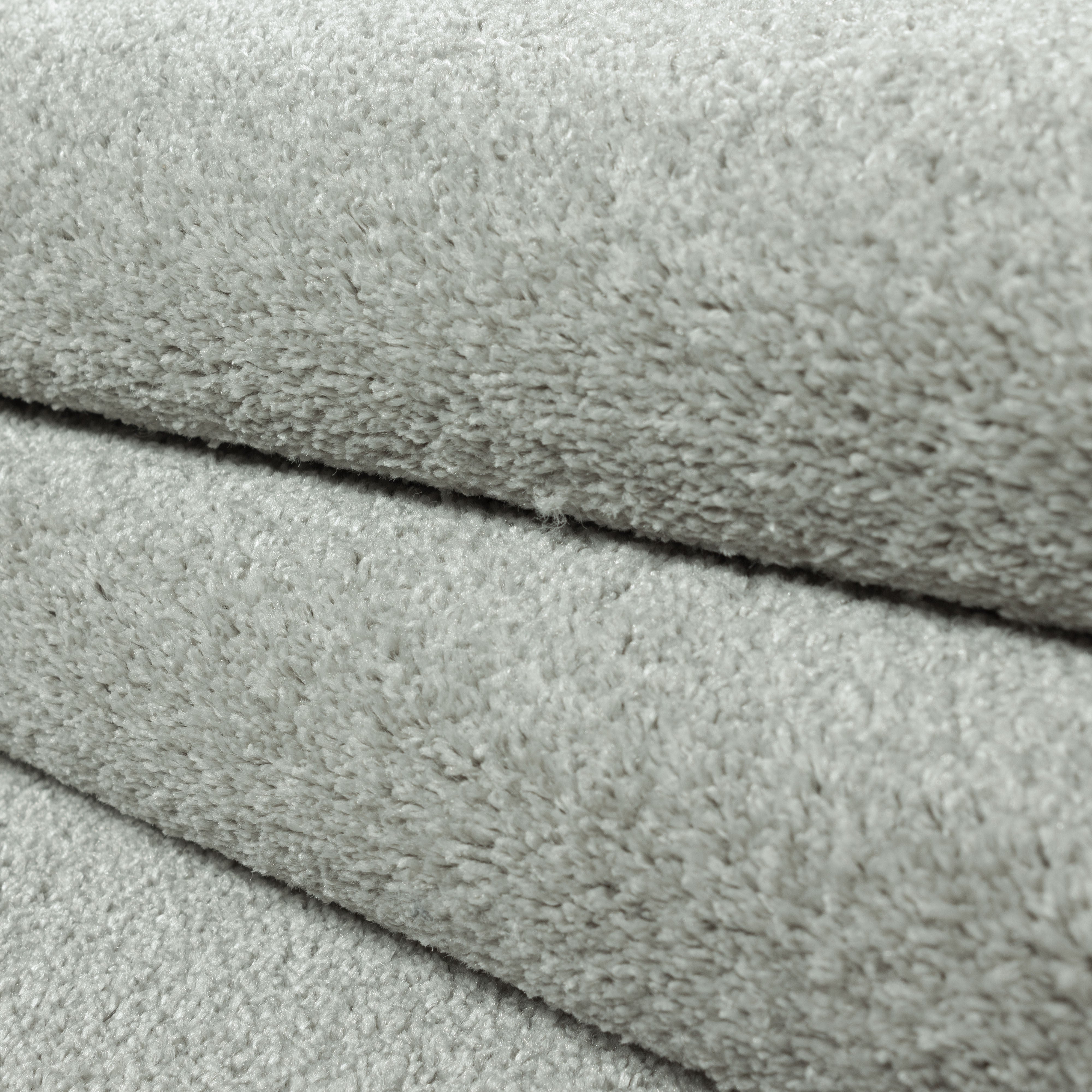 Kurzflor-Teppich einfarbig geschmackvoll und komfortabel