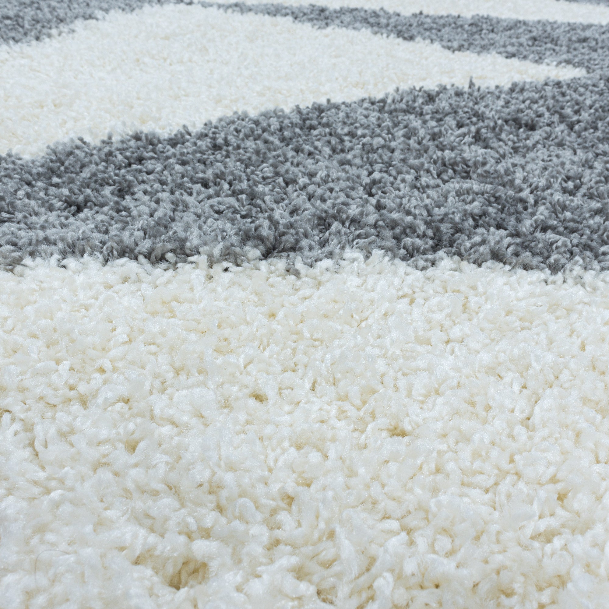 Hochflor-Teppich: modern mit zeitgemäßem Design