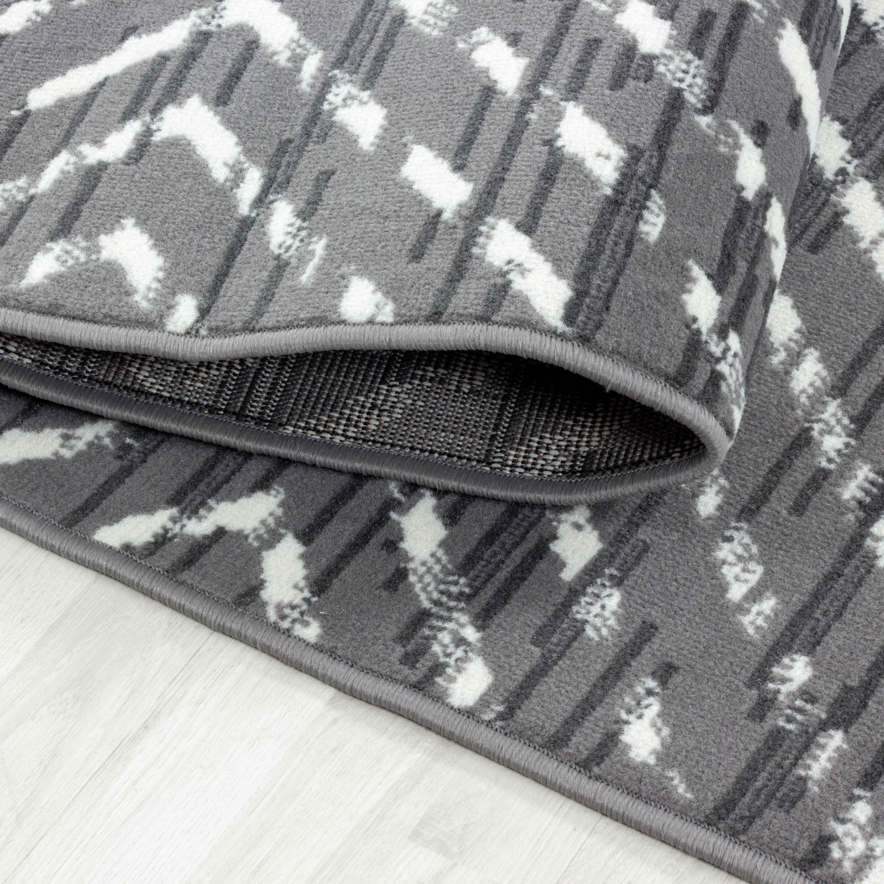 Kurzflor-Teppich Geometrisches-Design in angenehmen Farben
