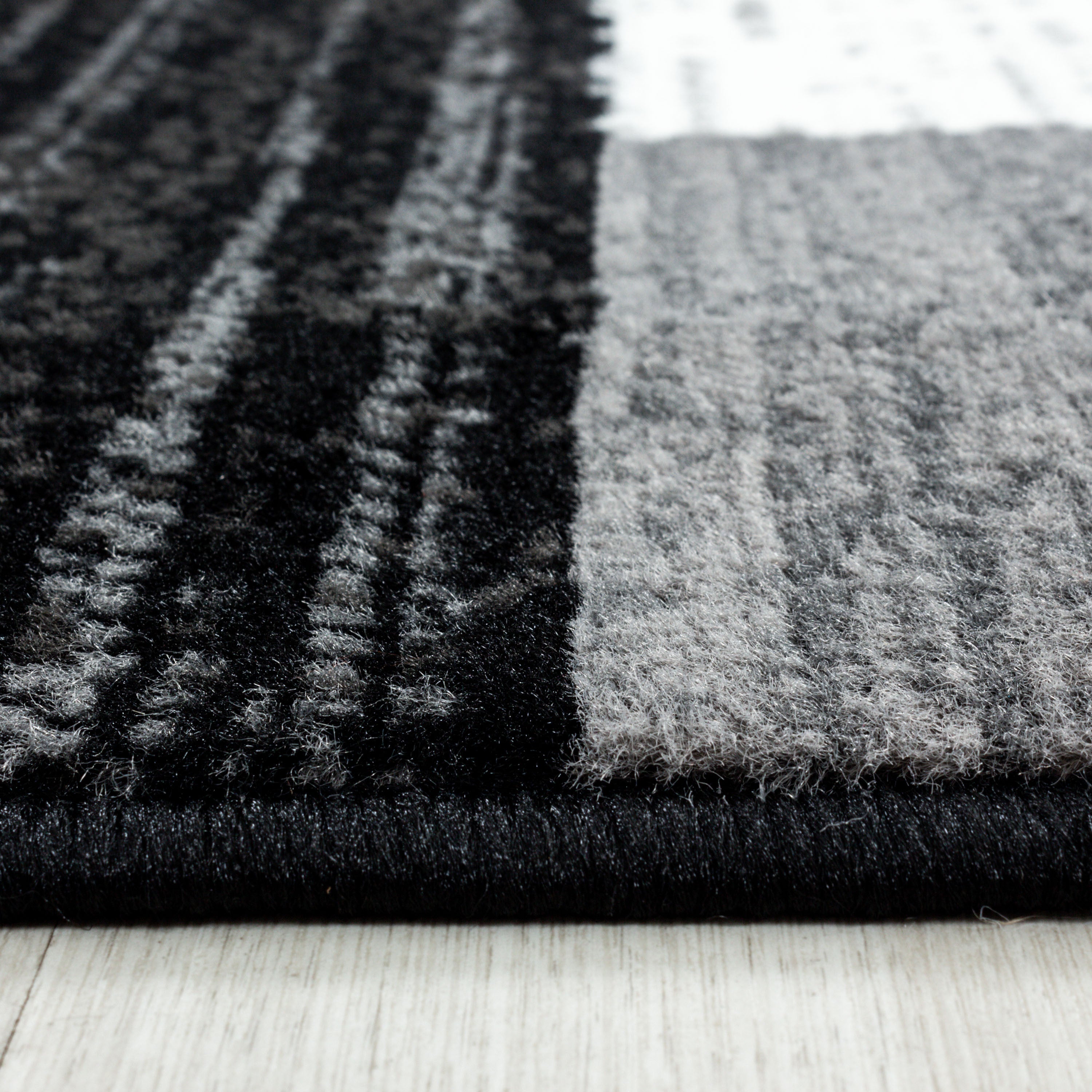 Kurzflor-Teppich elegantes kariertes Design schwarz