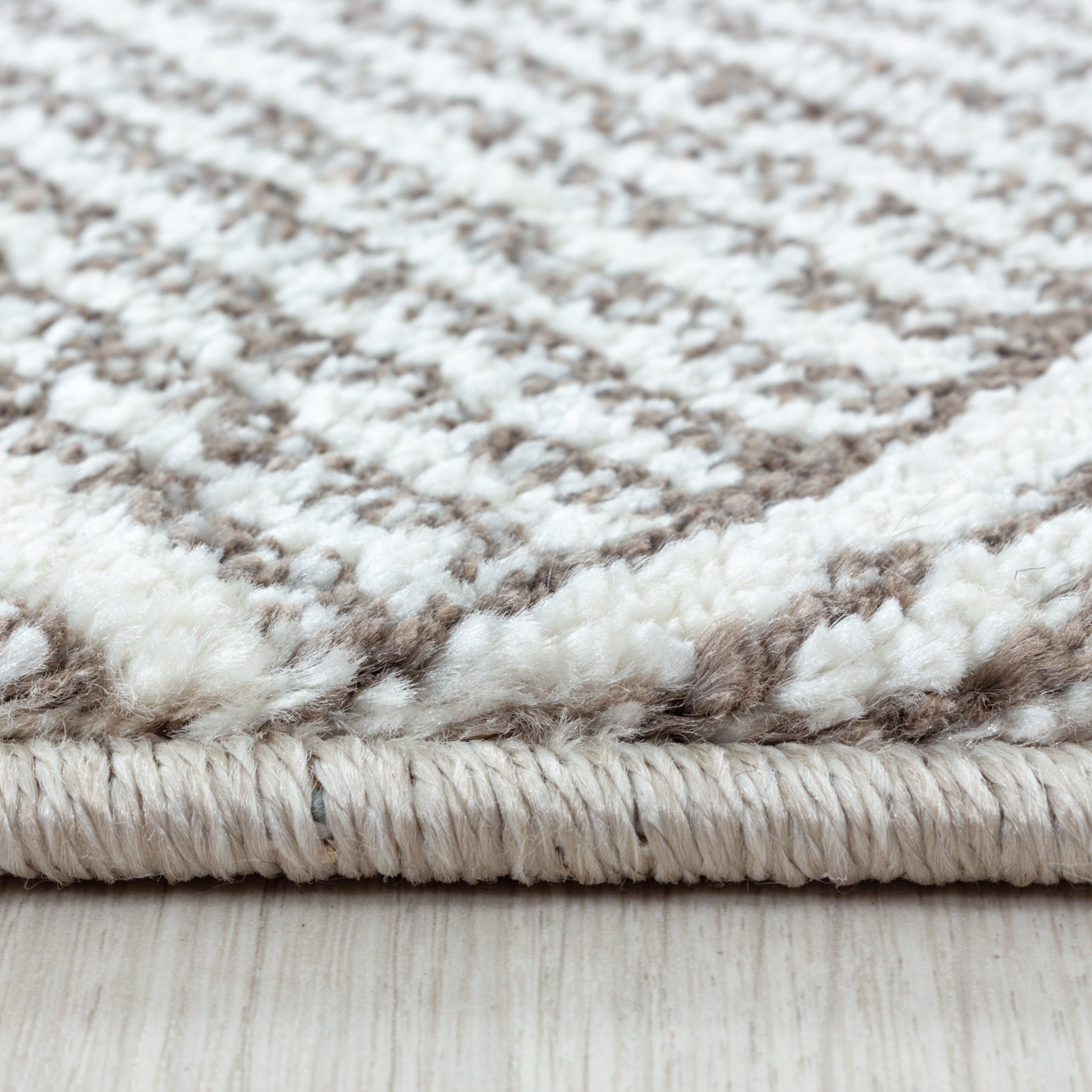 Kurzflor-Teppich minimalistisch und elegant für schlichte Schönheit