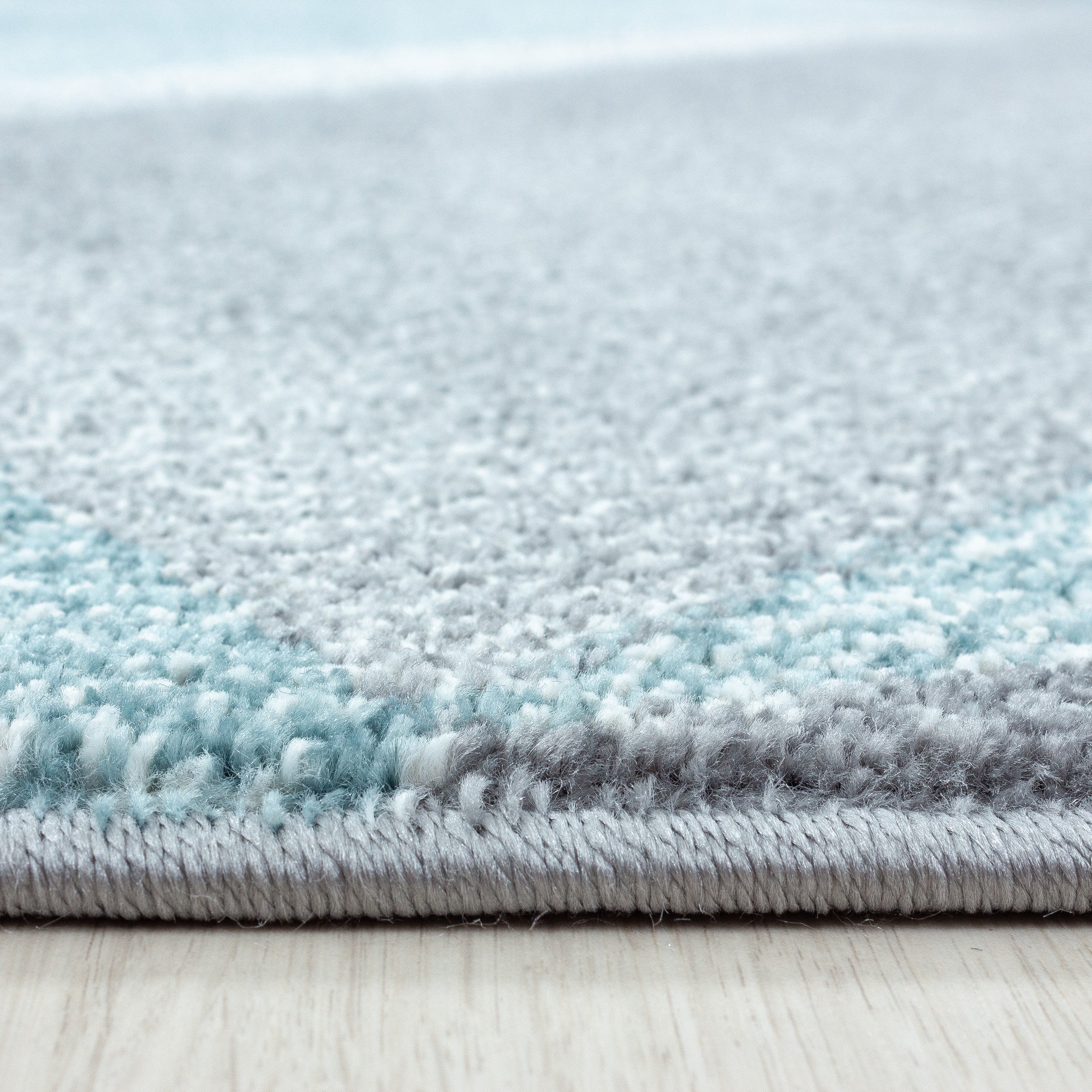 Kurzflor-Teppich modernes Design in blau und rosa