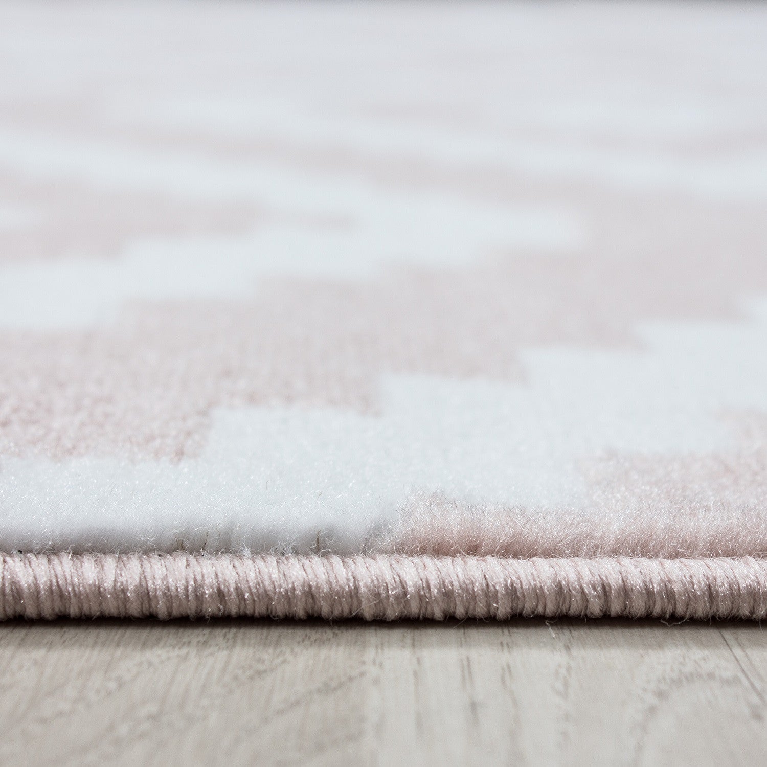 Kurzflor-Teppich karo Design in grau und rosa
