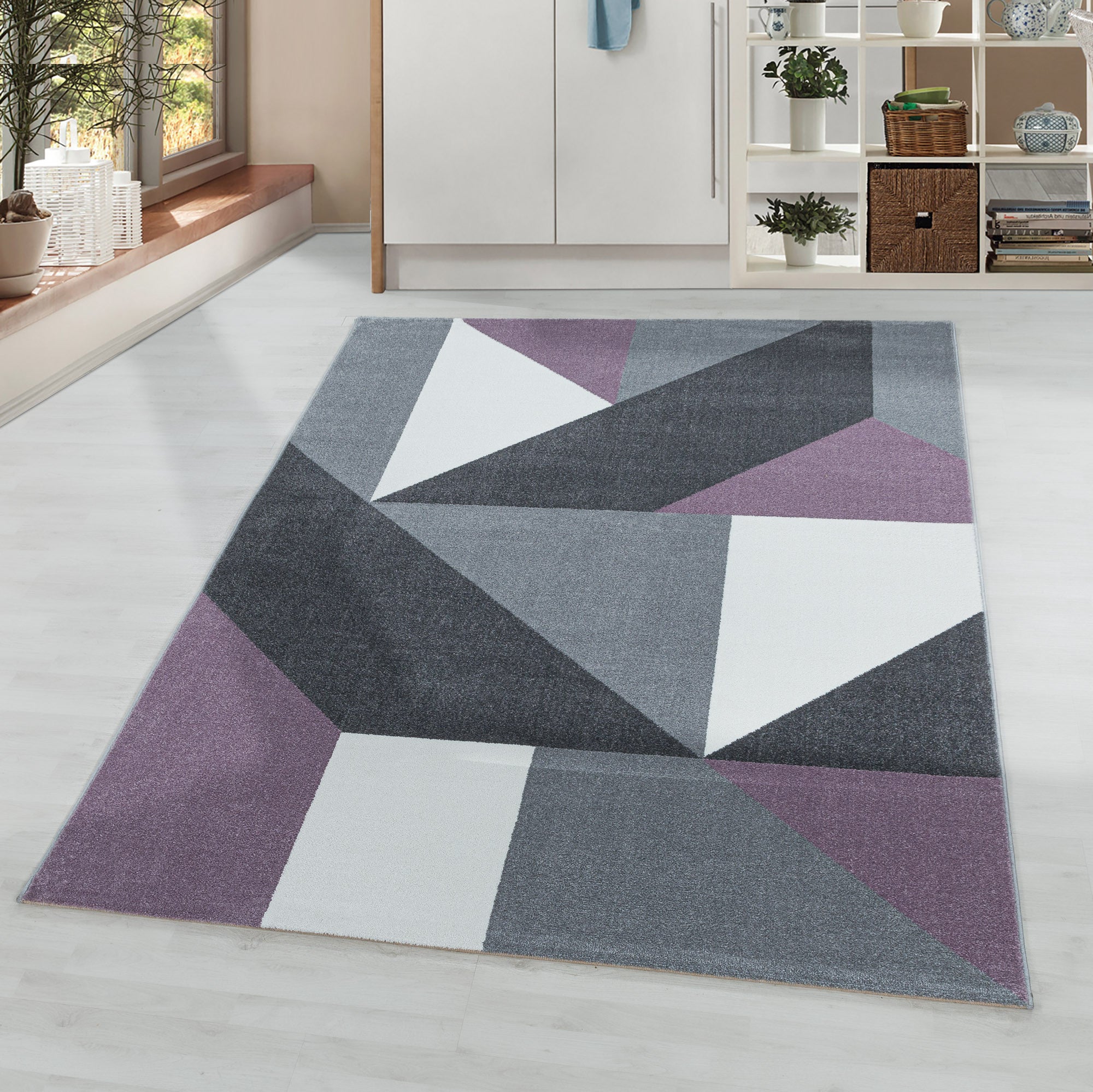 Kurzflor-Teppich fürs Wohnzimmer im moderen Stil