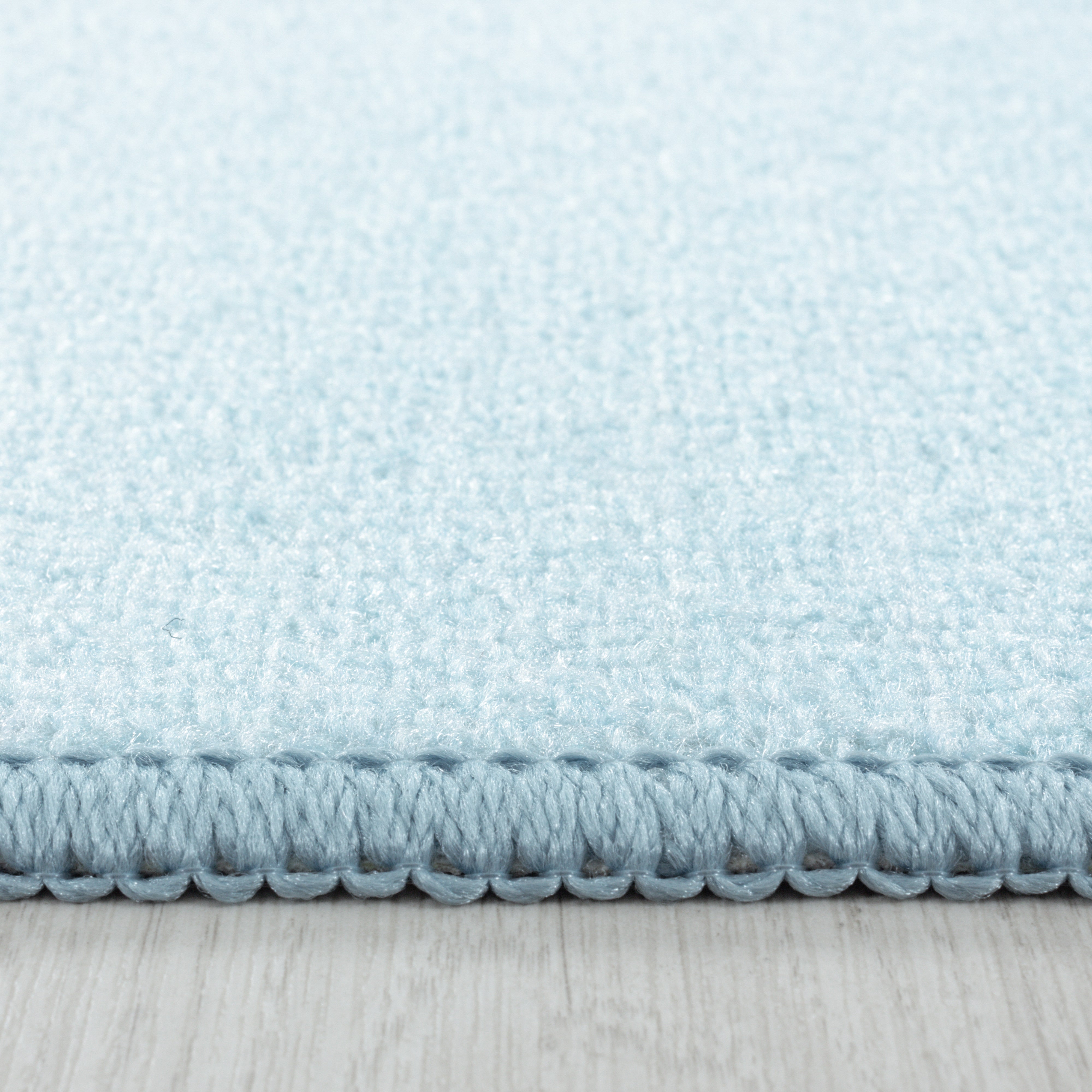 Kinder-Teppich bunt im Piraten Design weich