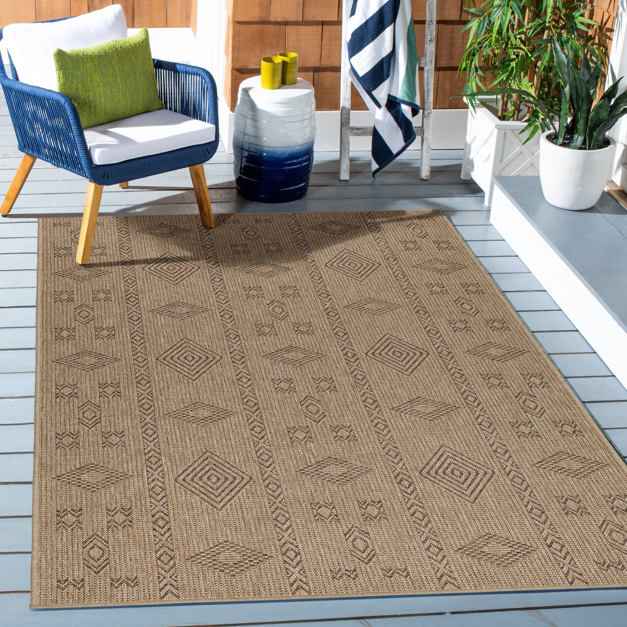 Outdoor-Teppich: inspirierend mit frischen Mustern