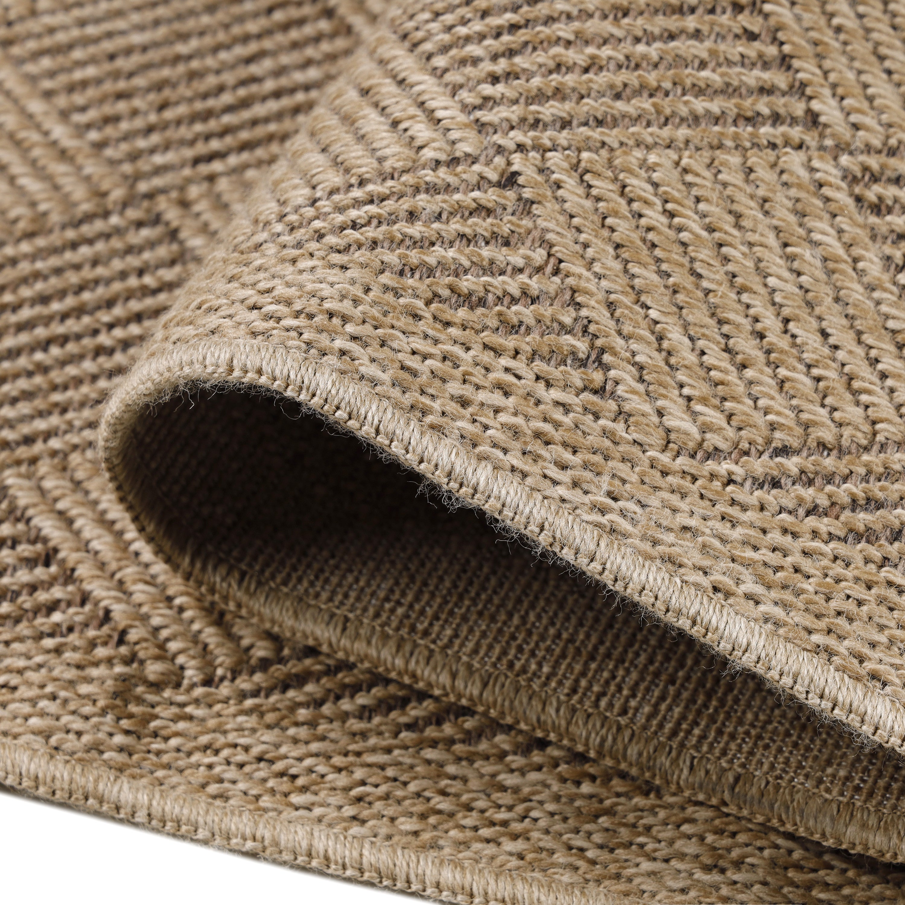 Outdoor-Teppich: robust gegen Witterungseinflüsse