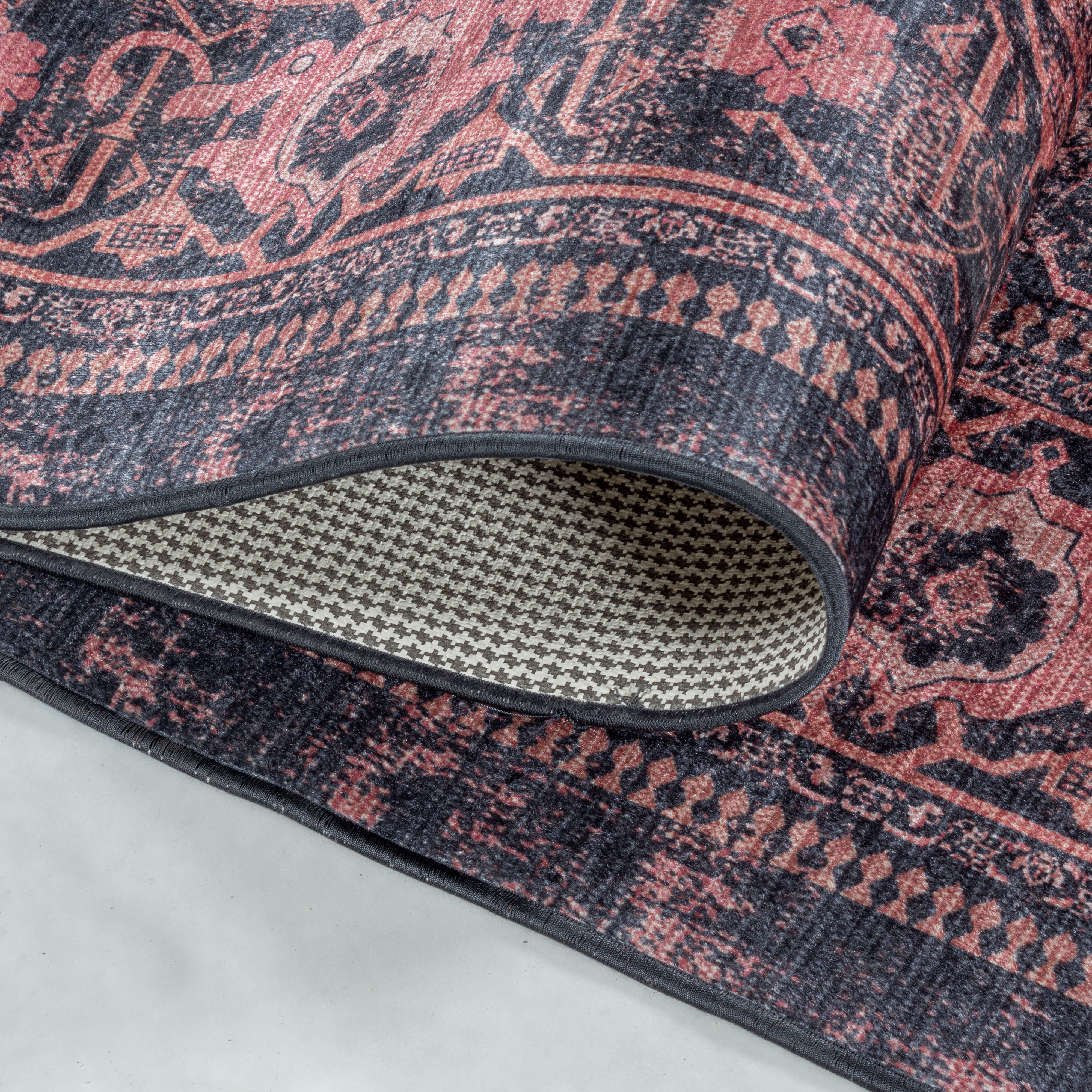 Waschbarer Teppich im orientalischen Design