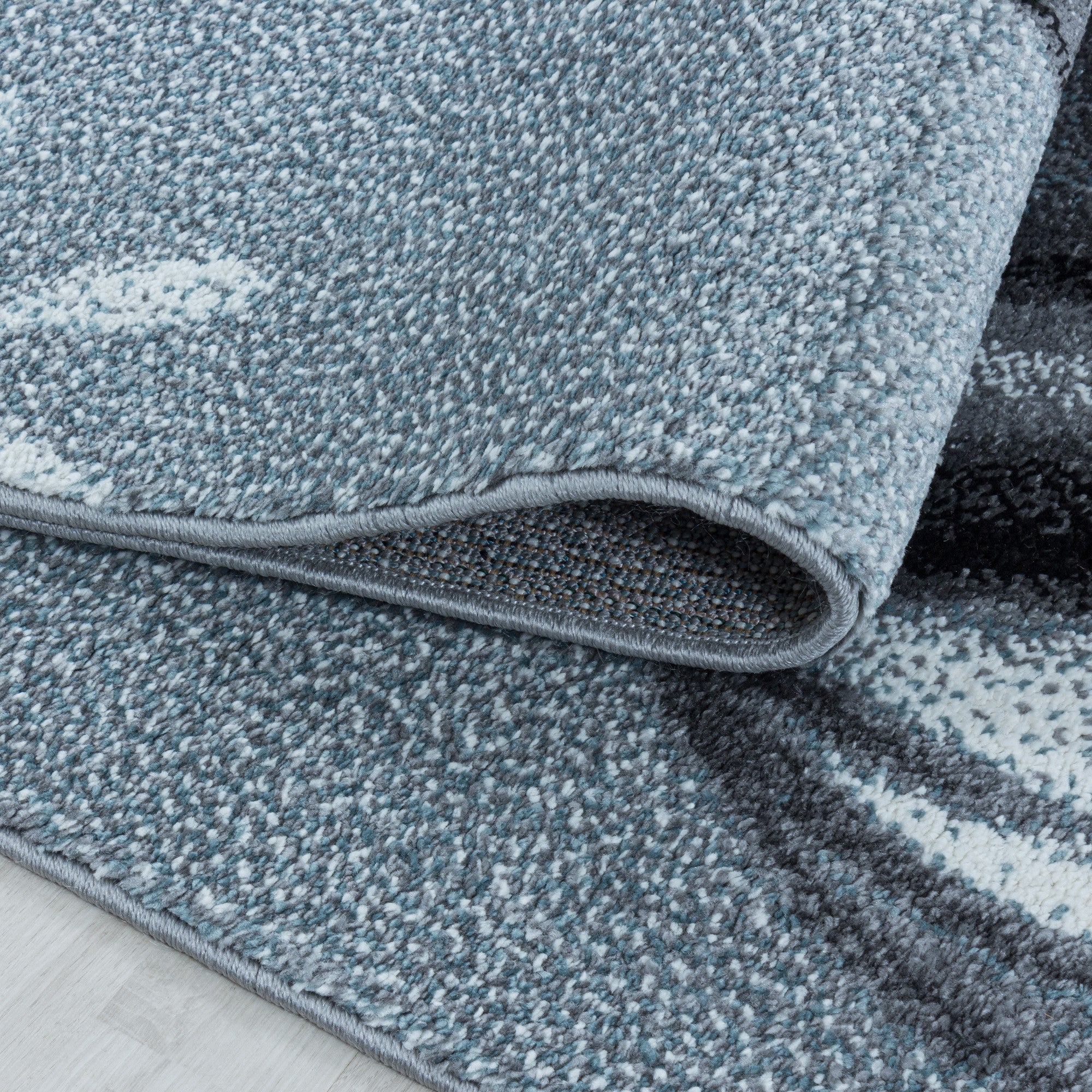 Kinder-Teppich blau und rosa im Hasen Design