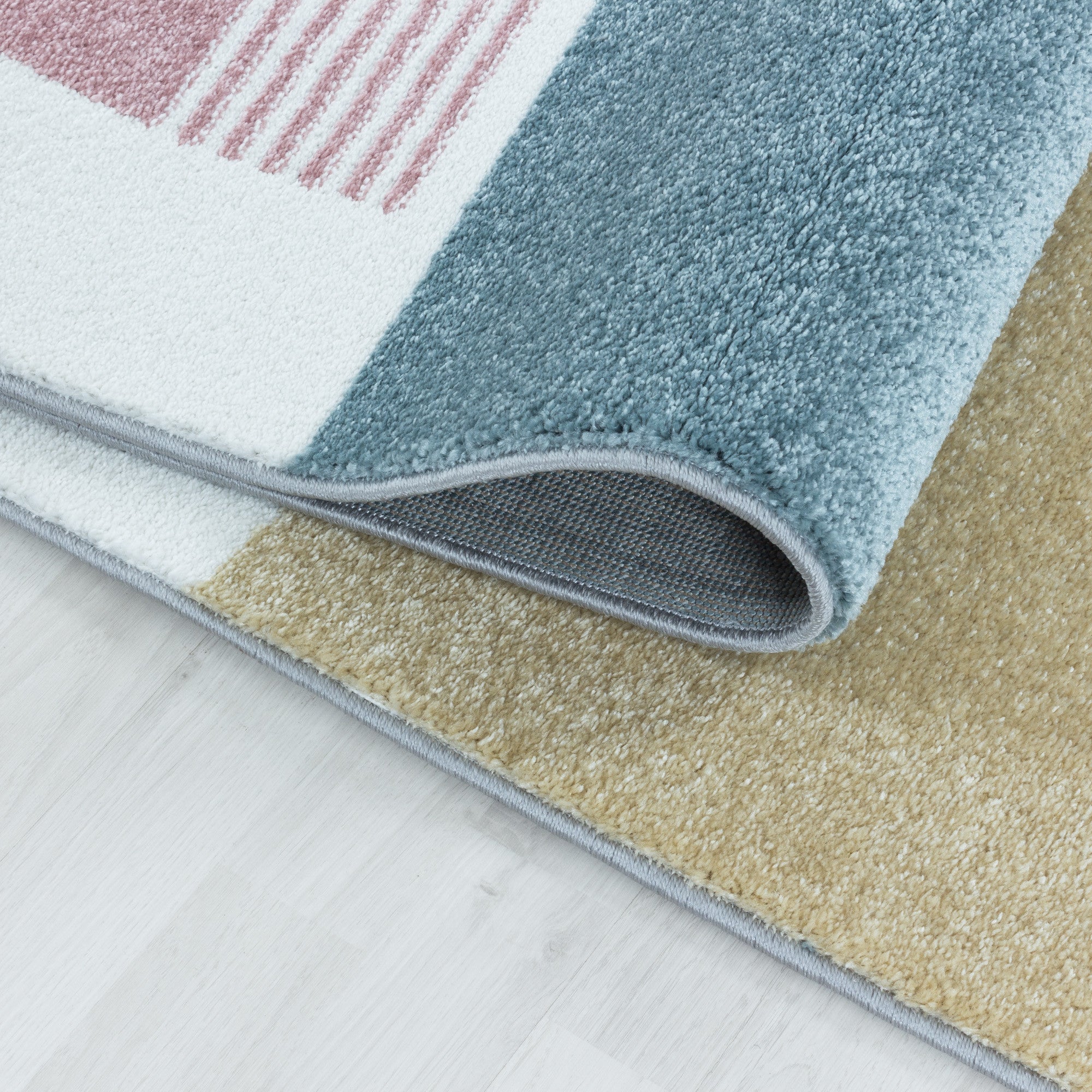 Kinder-Teppich Tiere Design bunt