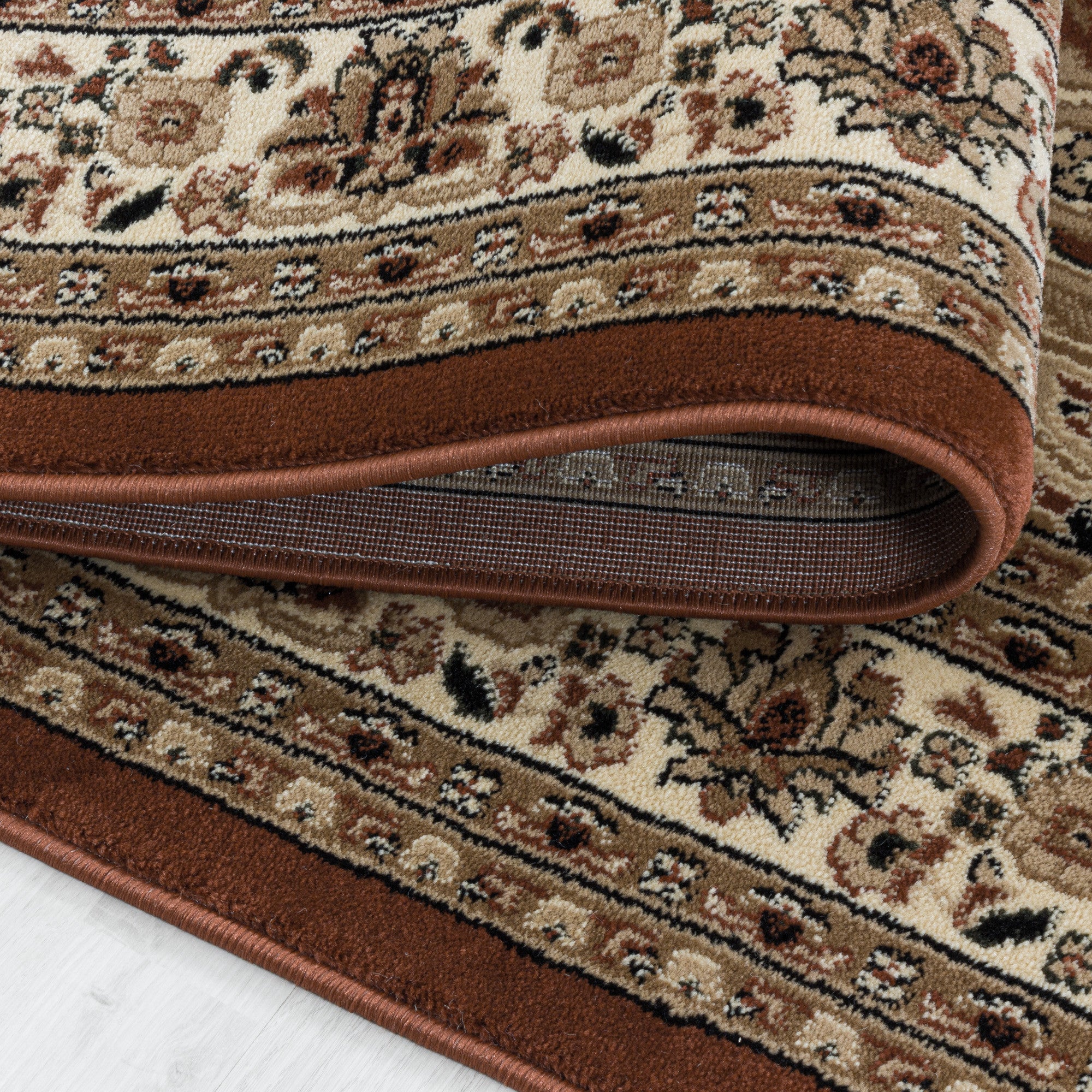 Kurzflor-Teppich im Orient Design: behaglich und stilvoll