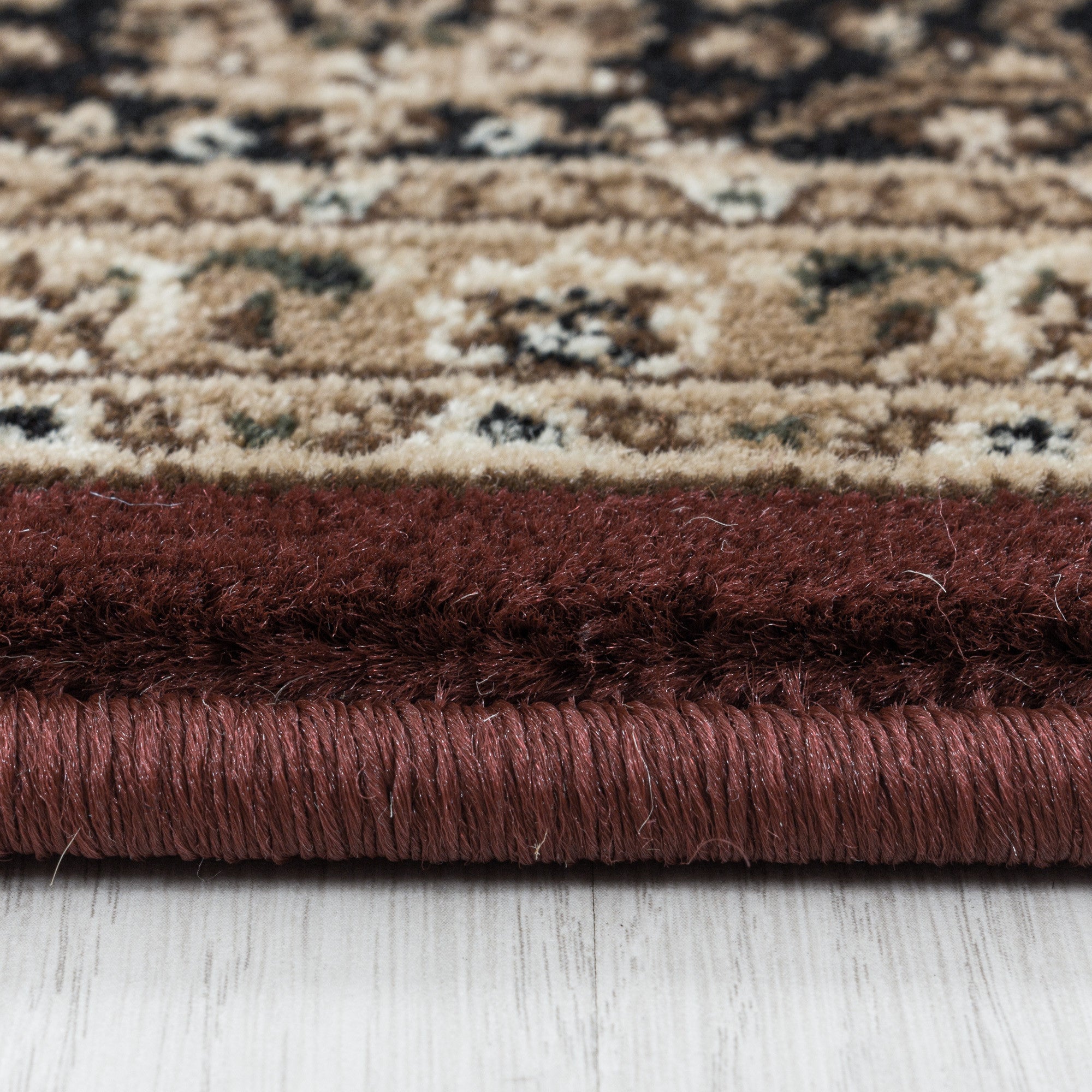 Kurzflor-Teppich im Orient Design: elegant und gemütlich