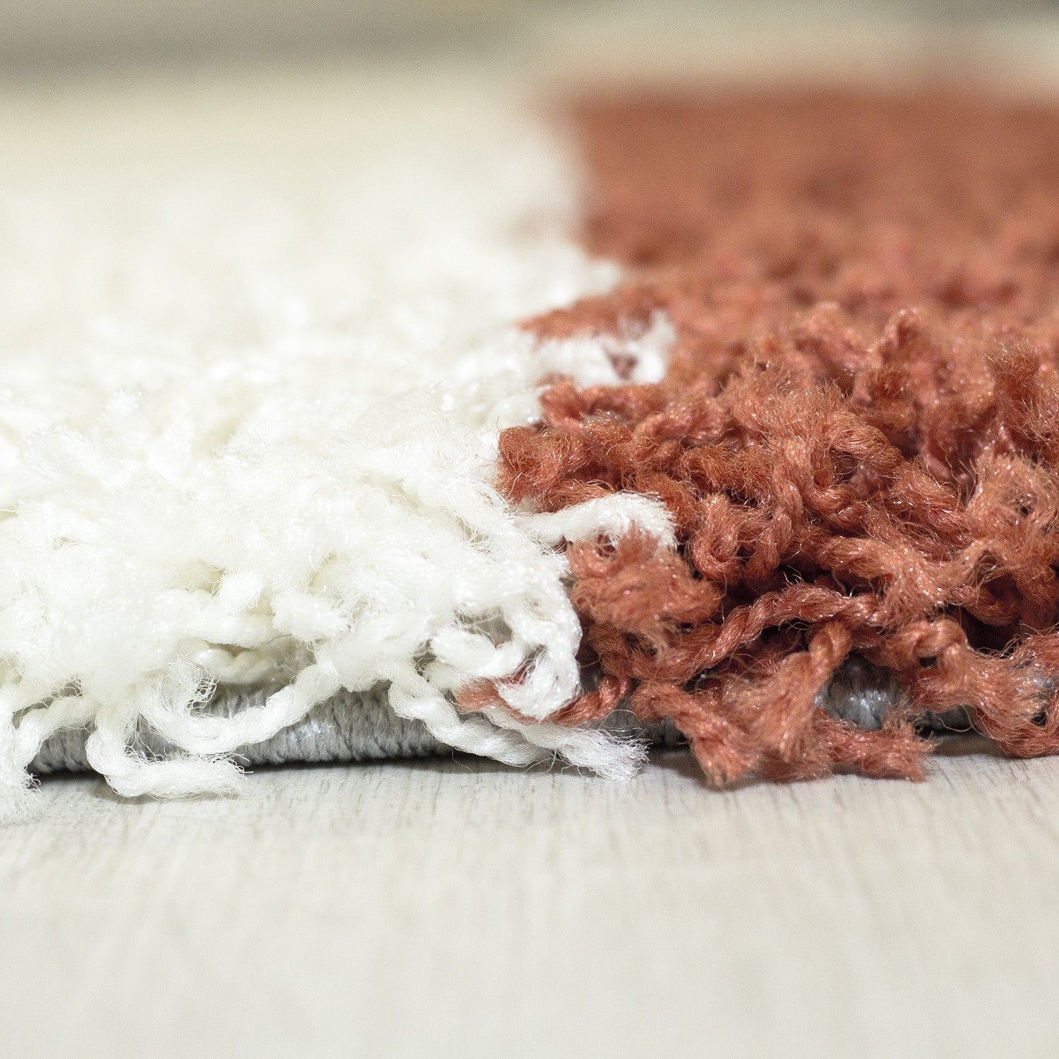 Hochflor-Teppich: pflegeleicht und praktisch