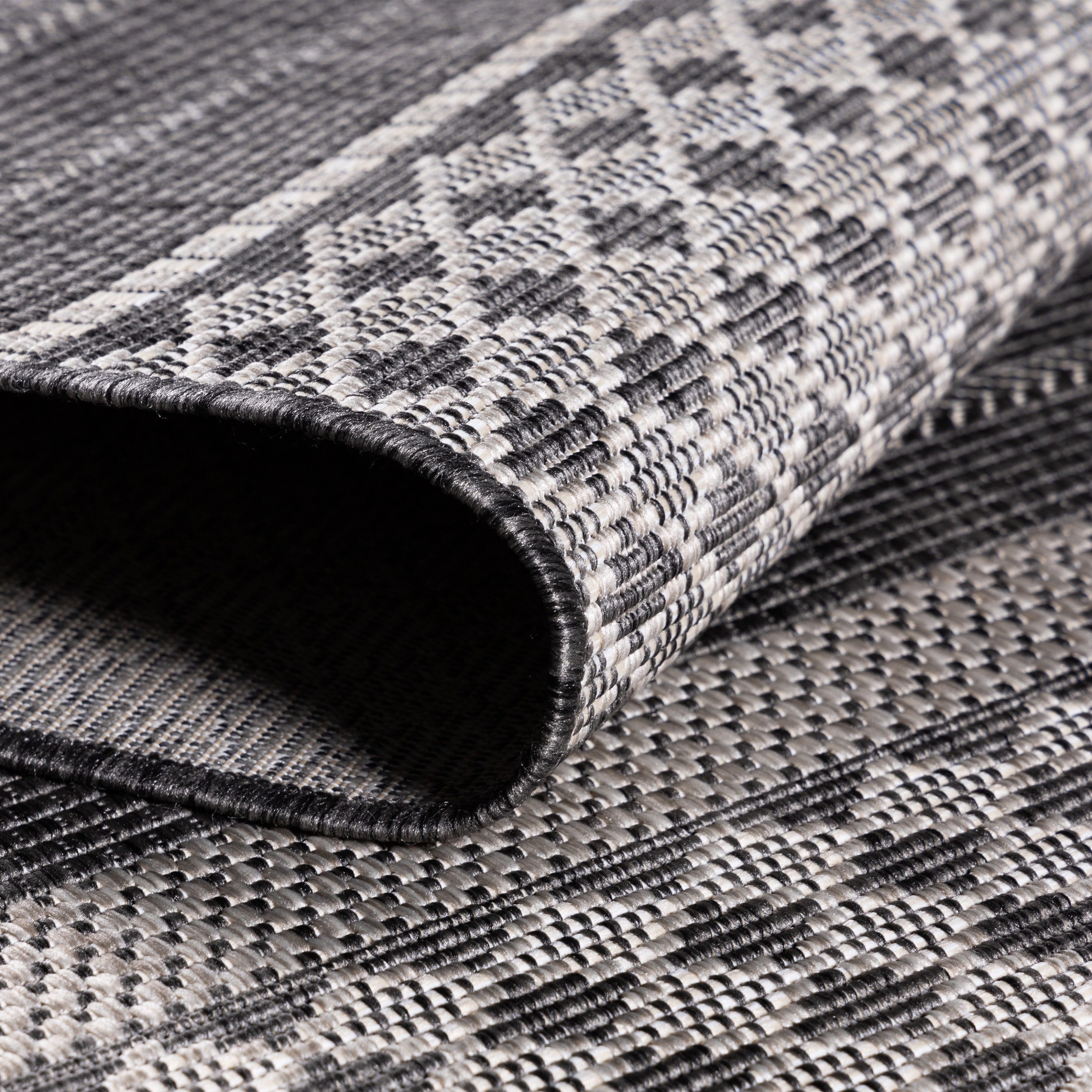 Outdoor-Teppich: harmonisch in jedem Außenbereich