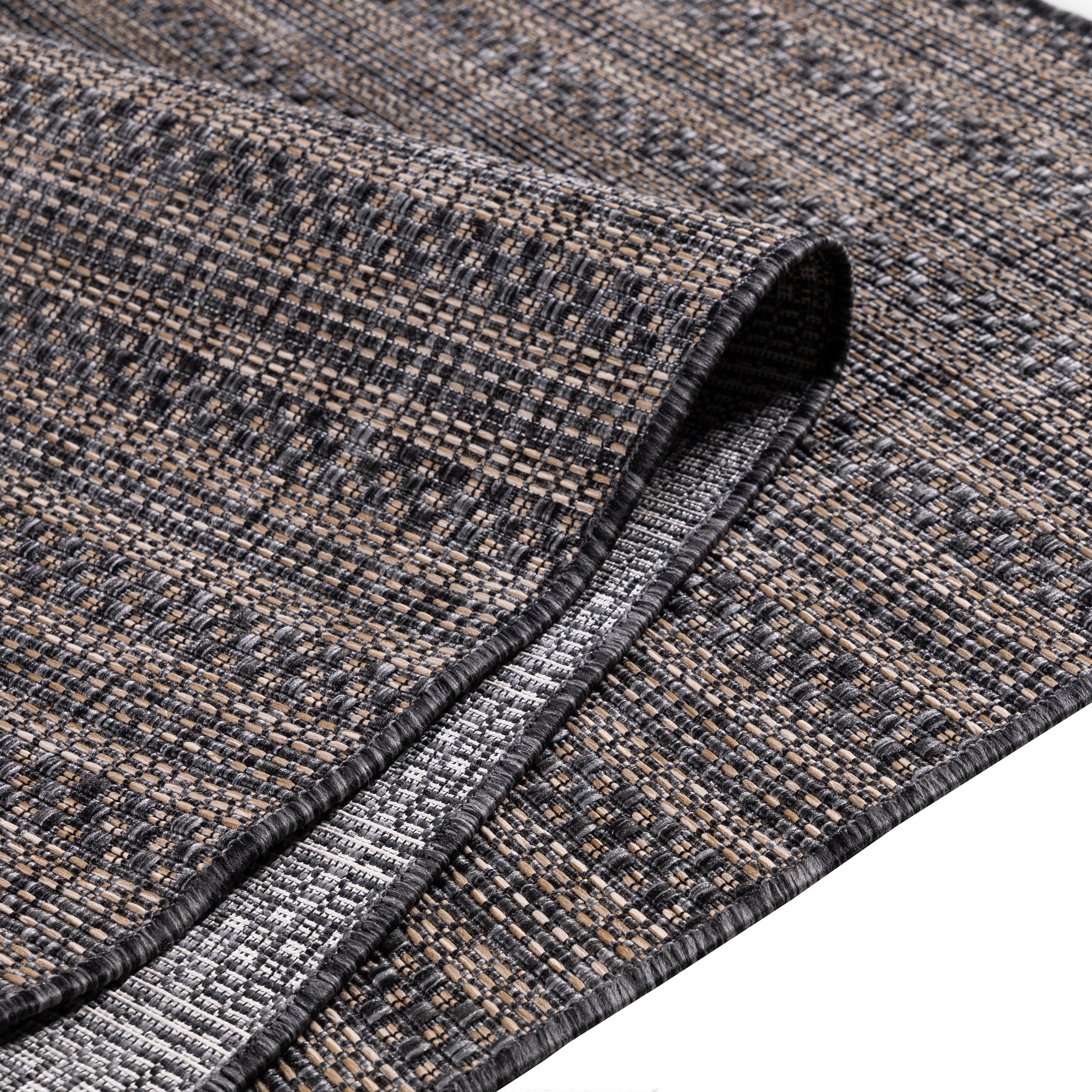 Outdoor-Teppich: strapazierfähig für aktive Familien