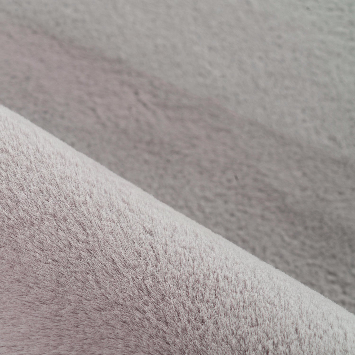 Hochflor-Teppich: stilvoll und funktional zugleich