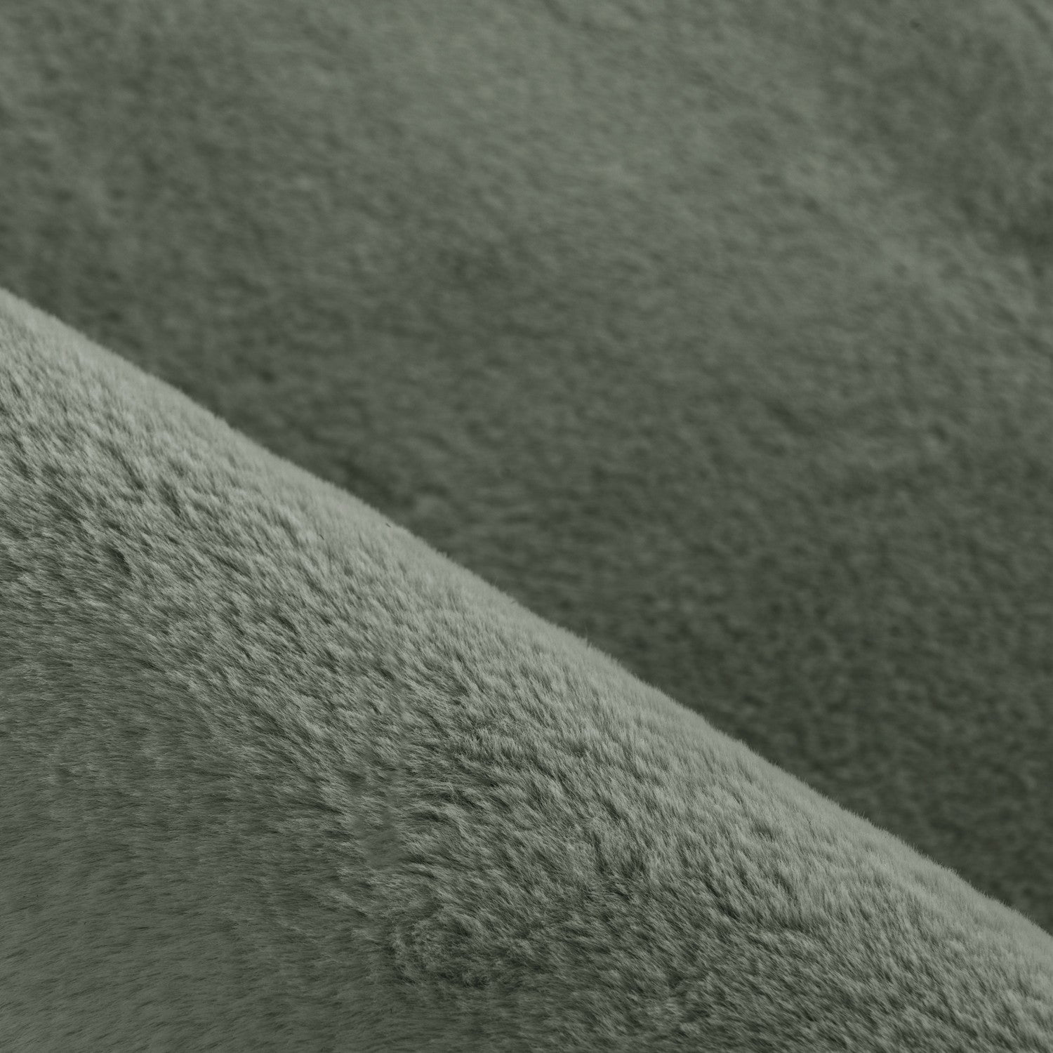 Hochflor-Teppich: stilvoll und funktional zugleich