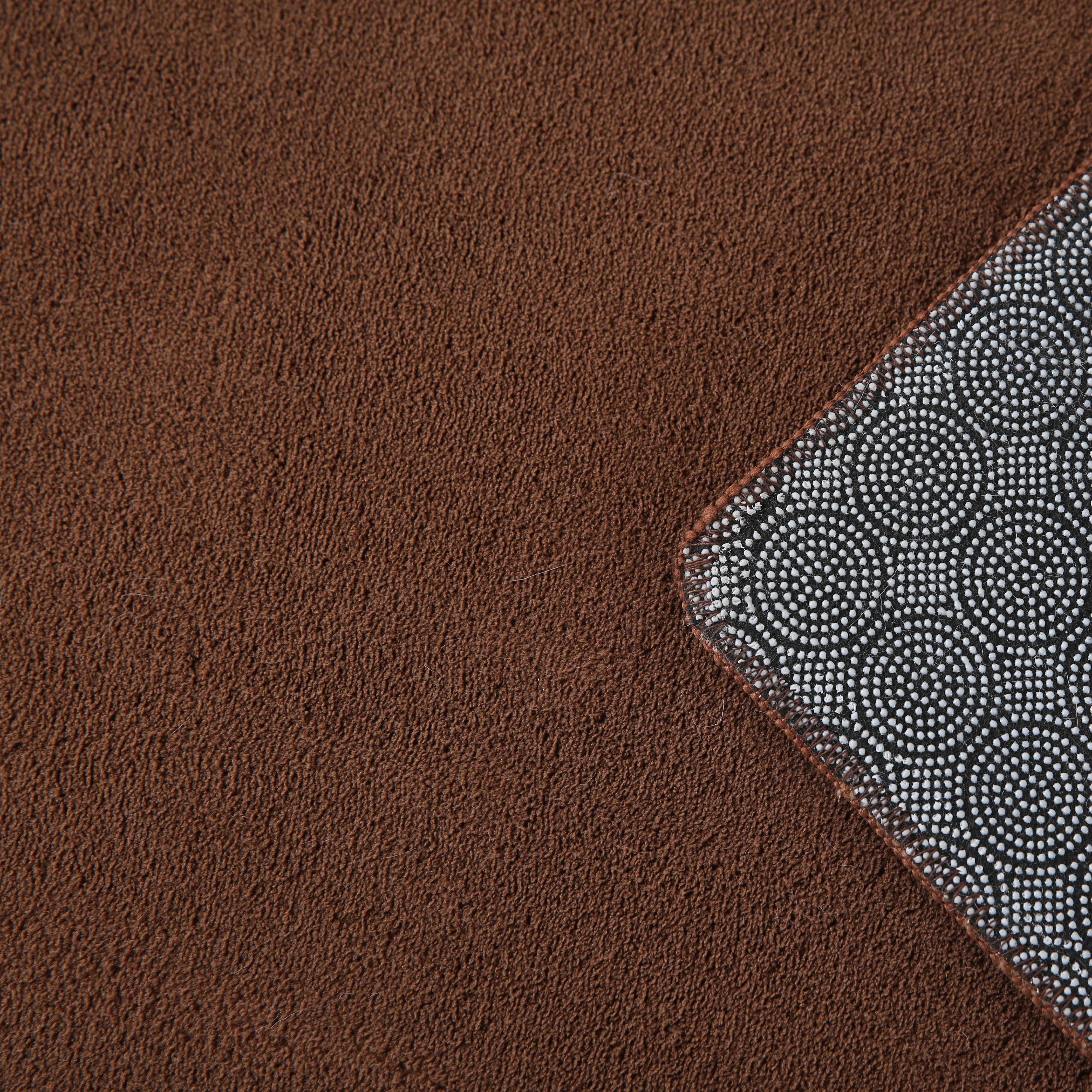 Kurzflor-Teppich im einfarbigen Design: weich und pflegeleicht