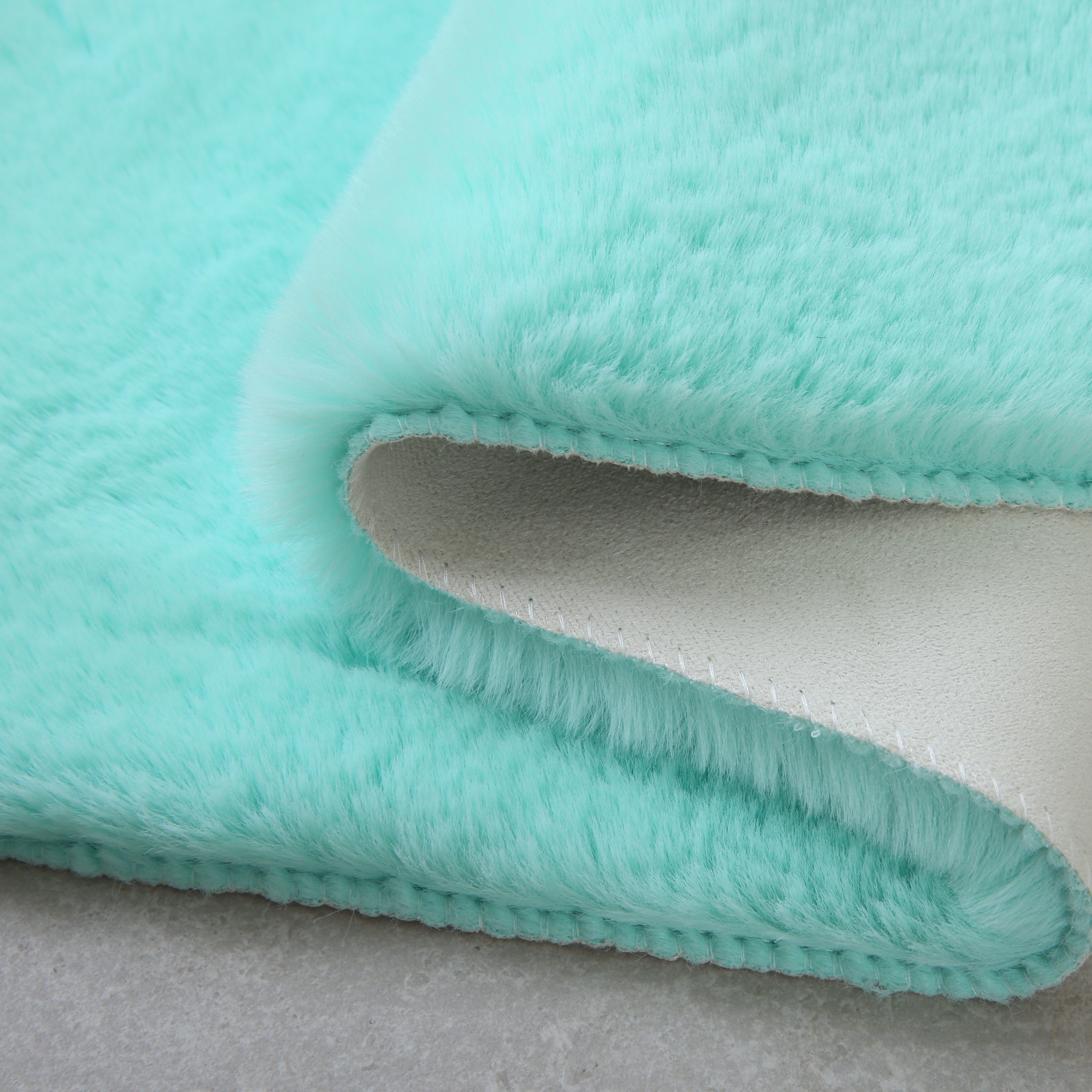 Kinder Teppich Kinderzimmer für Jungs und Mädchen weich Herz Form bunt aus Regenbogen Fußball UVM. aus Polyester