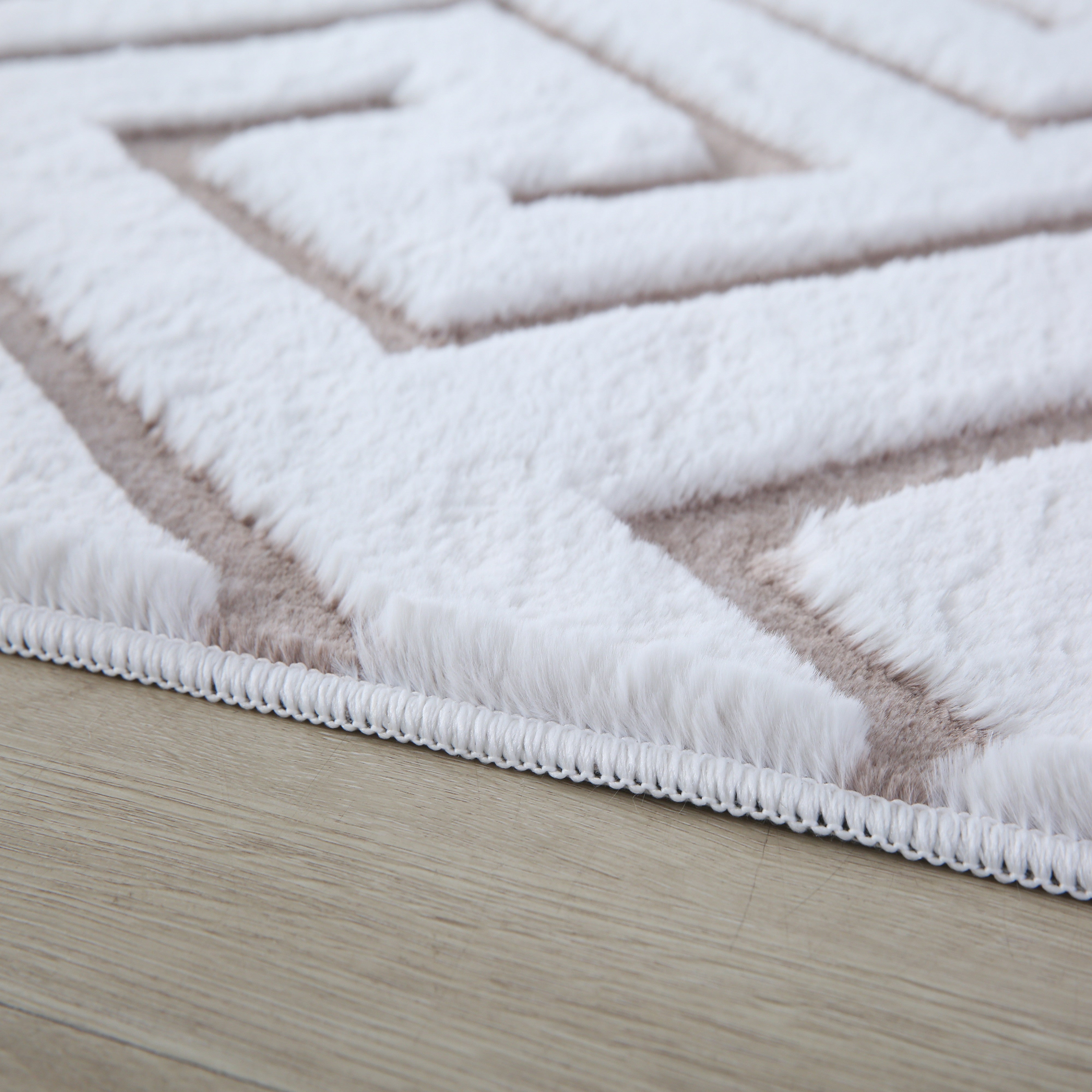 Kurzflor-Teppich im skandinavischen Design: modern und stilvoll